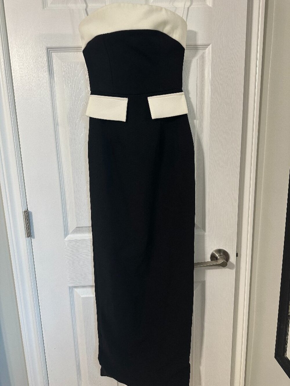 HEIRESS Black Strapless Midi Dress